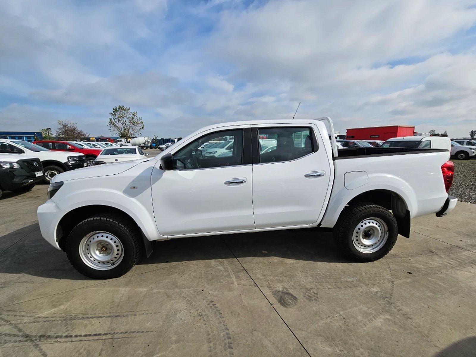 NISSAN NAVARA 2023 - Imagen 8 de 20