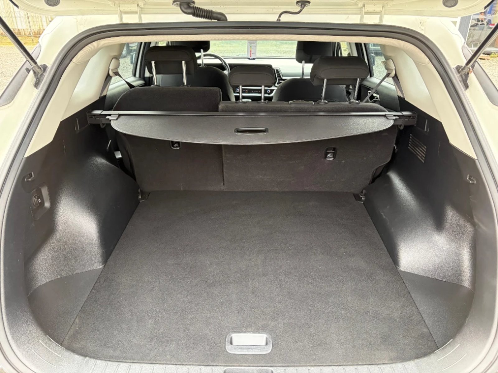 KIA SPORTAGE 2023 - Imagen 7 de 20