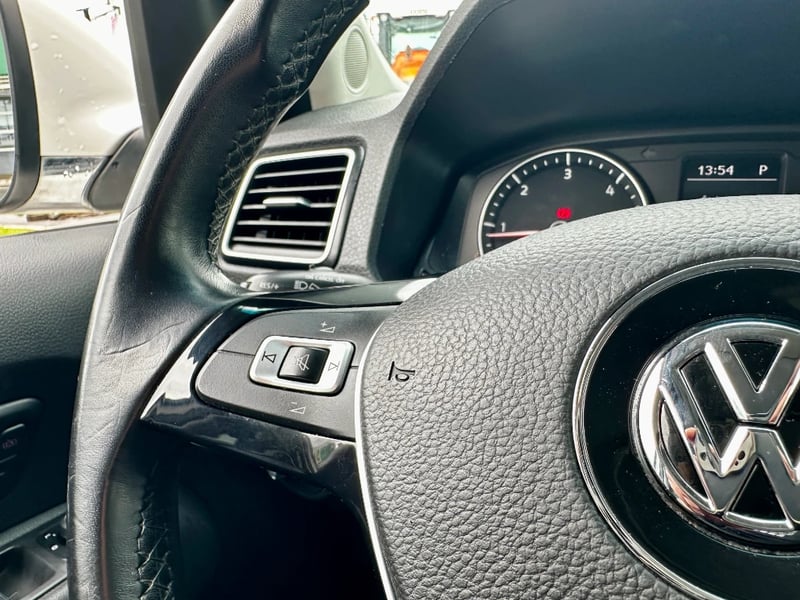 Volkswagen Amarok 2023 - Imagen 17 de 20
