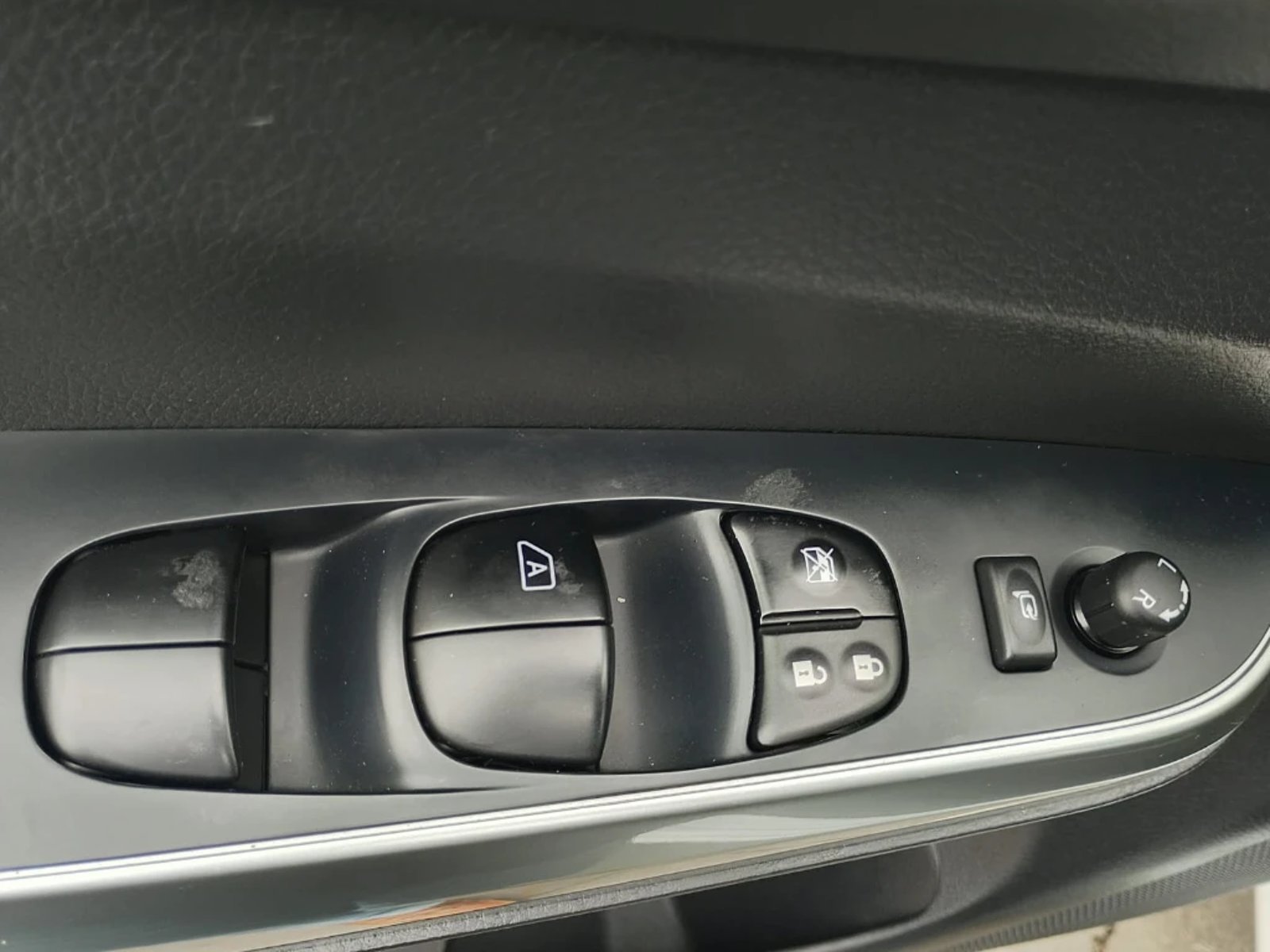 NISSAN NAVARA 2023 - Imagen 14 de 20