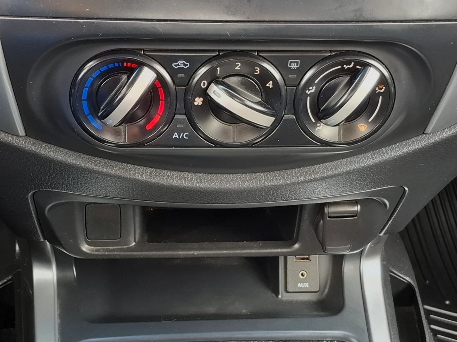 NISSAN NAVARA 2022 - Imagen 18 de 20