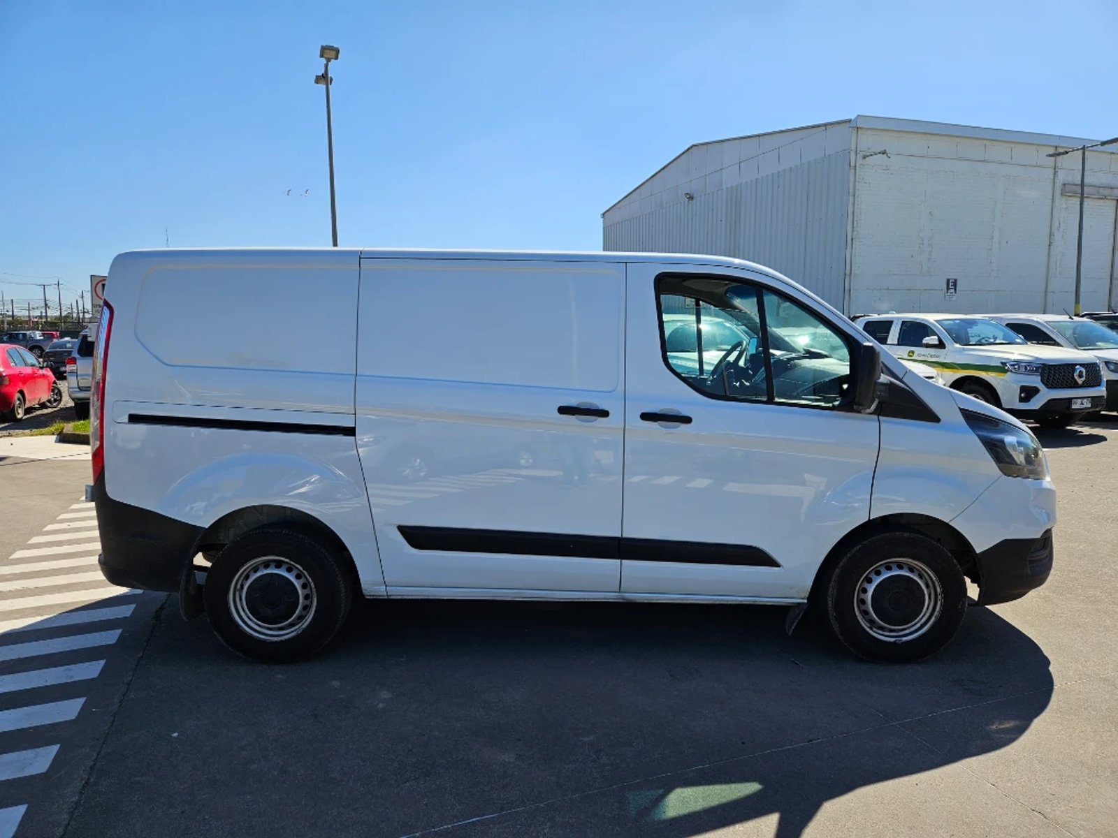 Ford Transit 2022 - Foto 4 de 20