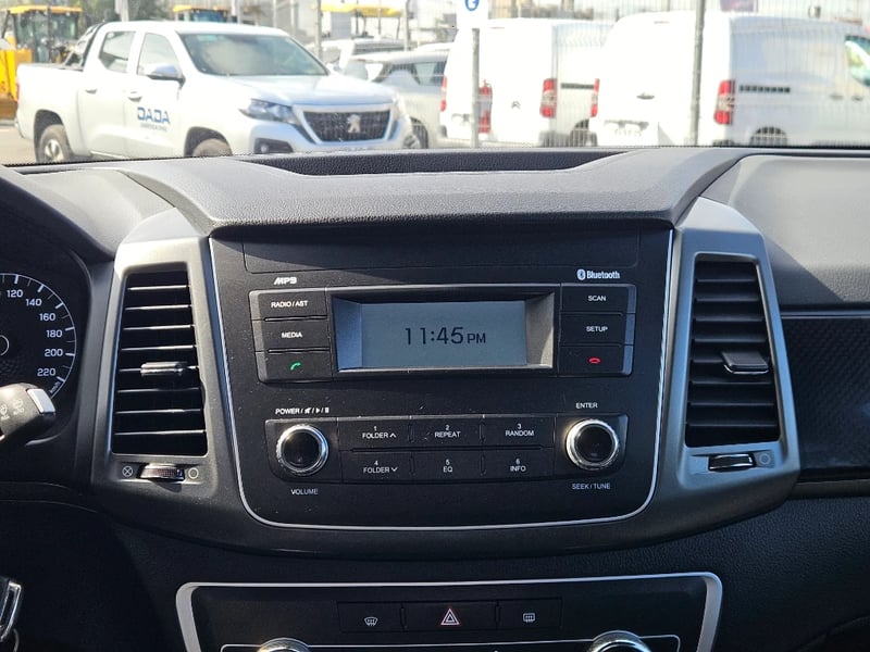 SsangYong Grand musso 2023 - Imagen 18 de 20