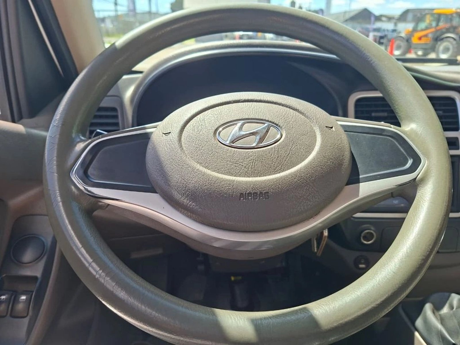 HYUNDAI PORTER 2023 - Imagen 19 de 20
