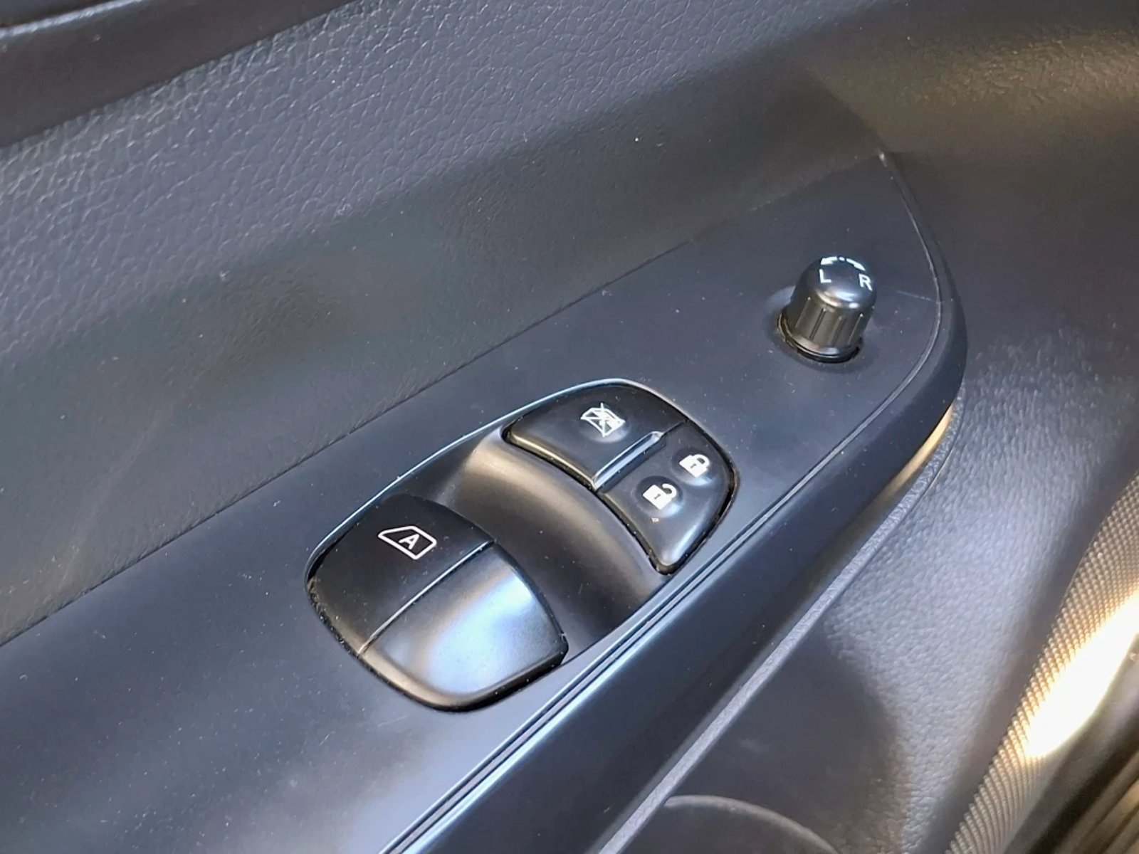 Nissan Navara 2023 - Imagen 16 de 20