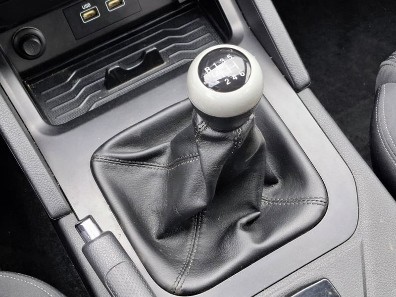 SsangYong Grand musso 2023 - Imagen 19 de 20