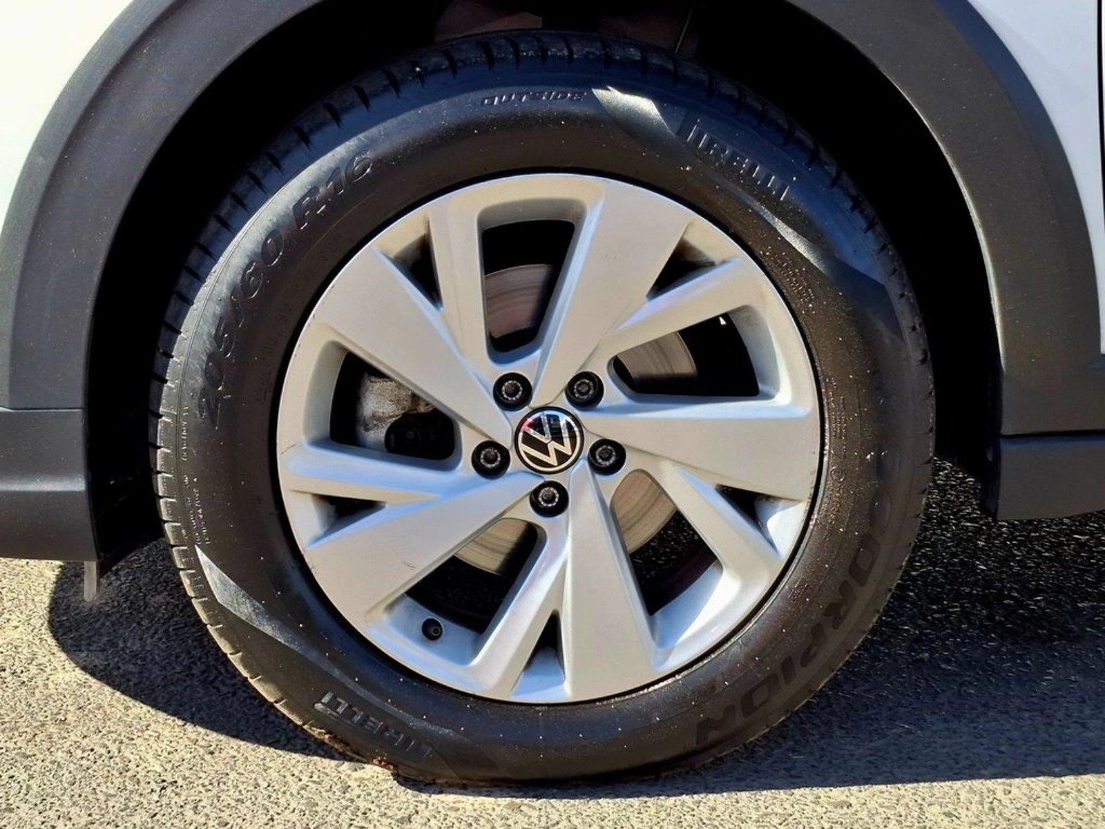 VOLKSWAGEN NIVUS 2023 - Imagen 10 de 20
