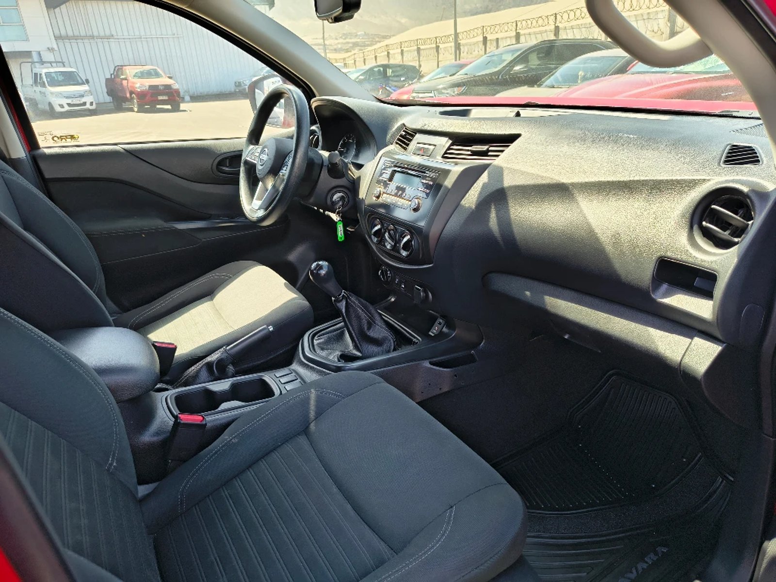 NISSAN NAVARA 2023 - Imagen 15 de 20