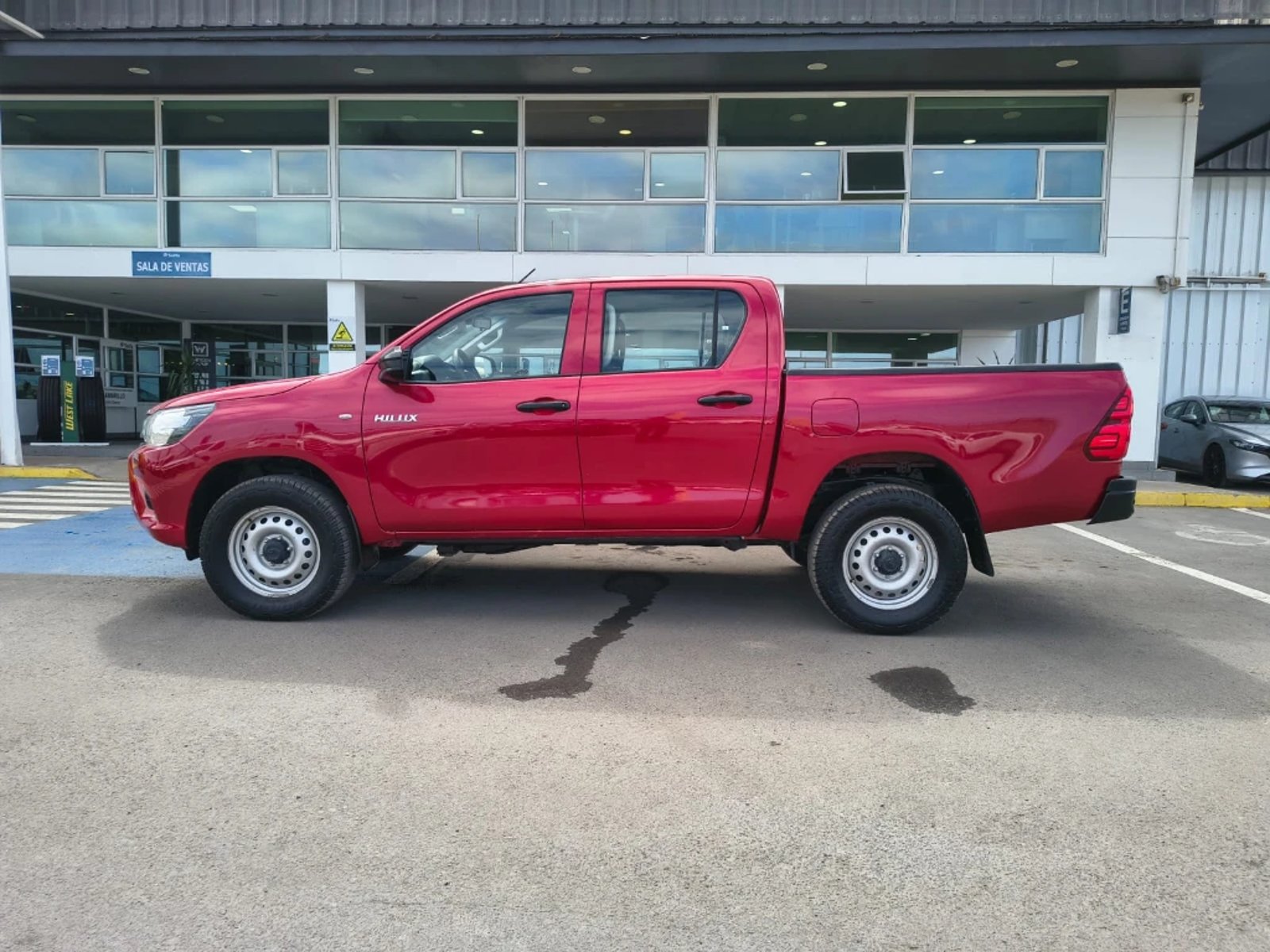 Toyota Hilux 2024 - Imagen 8 de 20