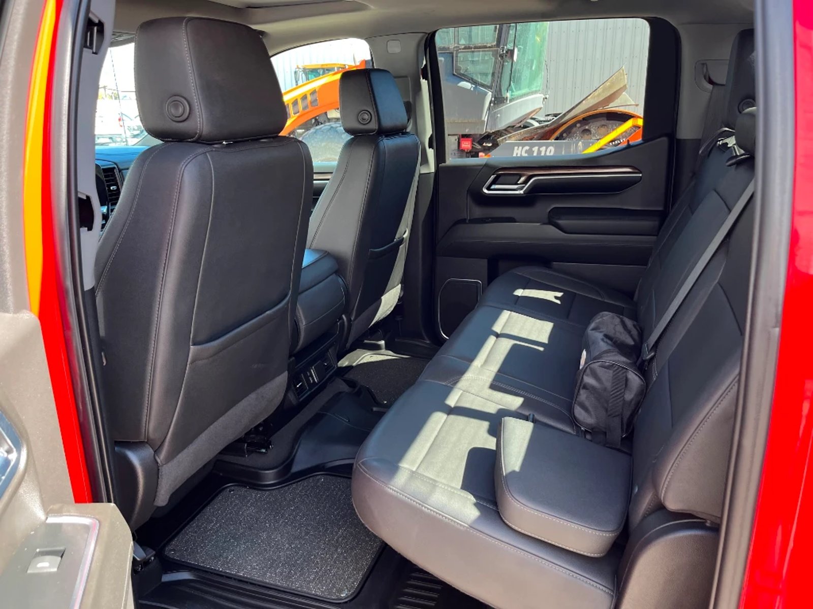 Chevrolet Silverado 2024 - Imagen 11 de 19