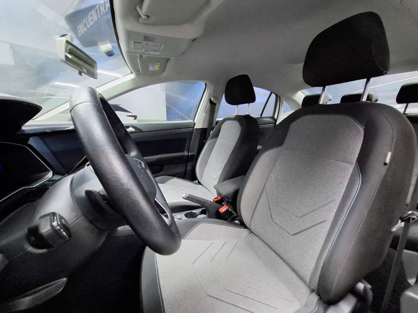 VOLKSWAGEN VIRTUS 2024 - Imagen 12 de 20