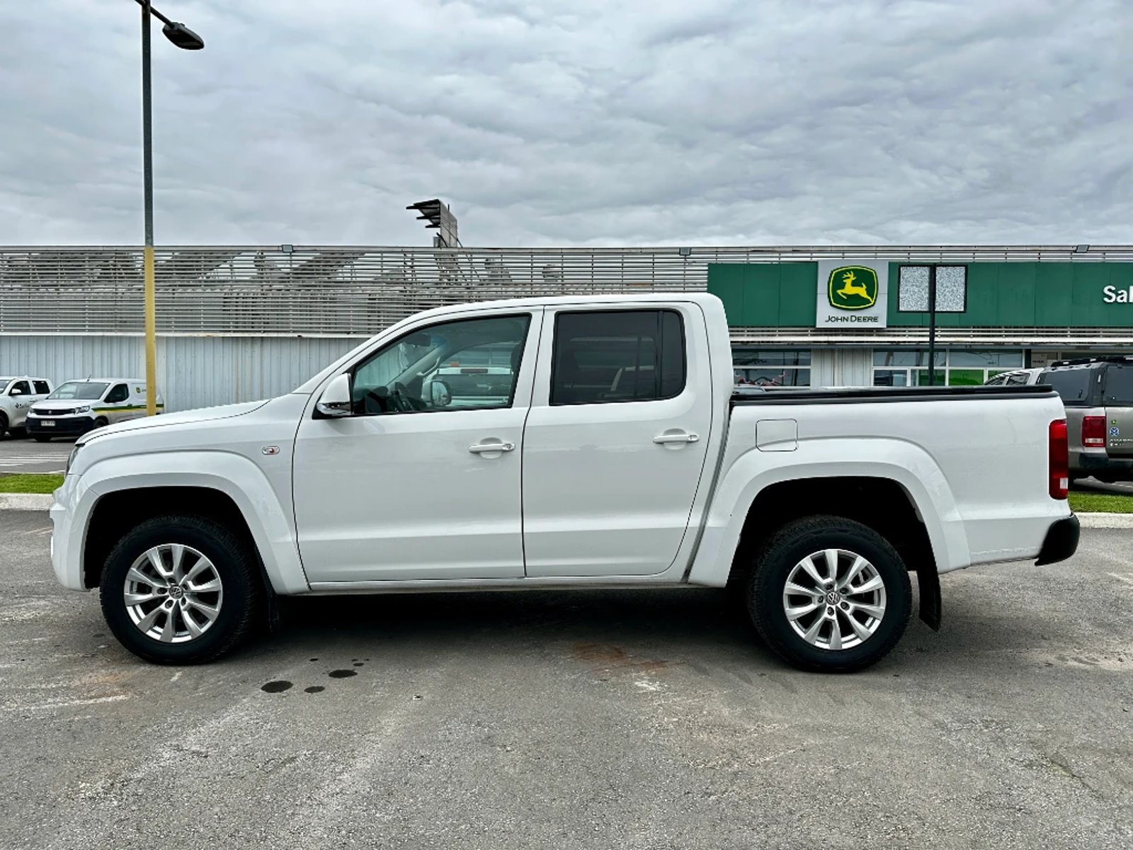 Volkswagen Amarok 2023 - Imagen 10 de 20