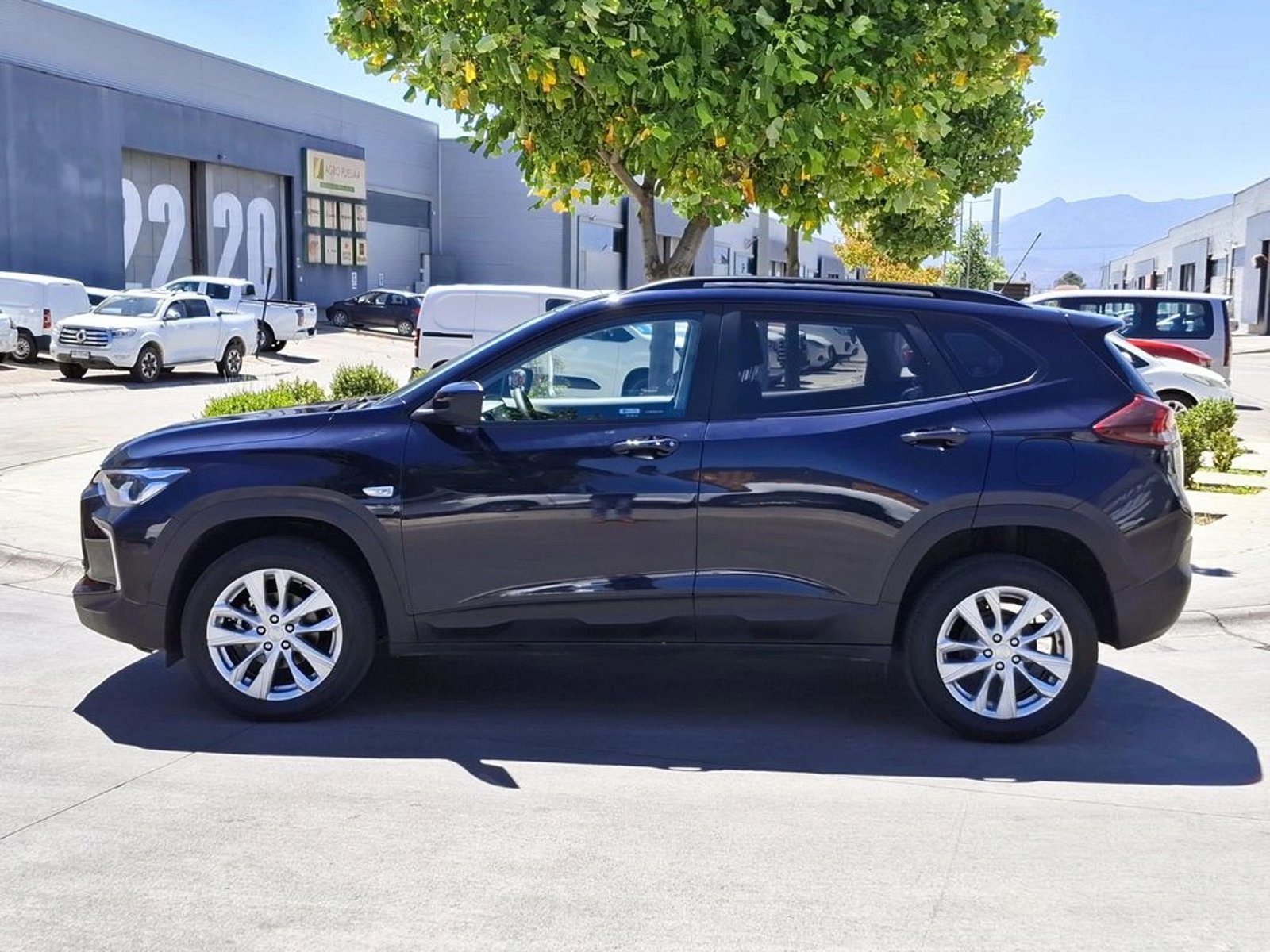 CHEVROLET TRACKER 2023 - Imagen 8 de 20