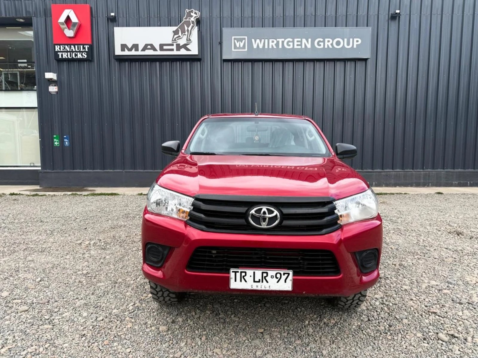 Toyota Hilux 2024 - Foto 2 de 20