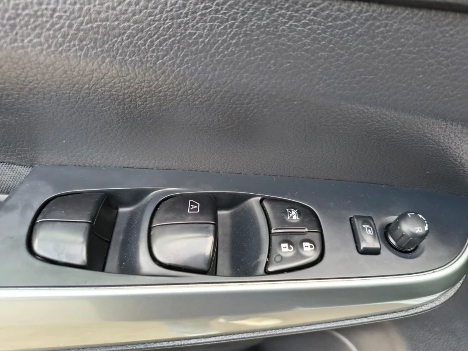 Nissan Navara 2023 - Imagen 14 de 20