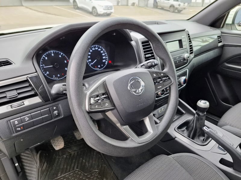 SsangYong Grand musso 2023 - Imagen 19 de 20