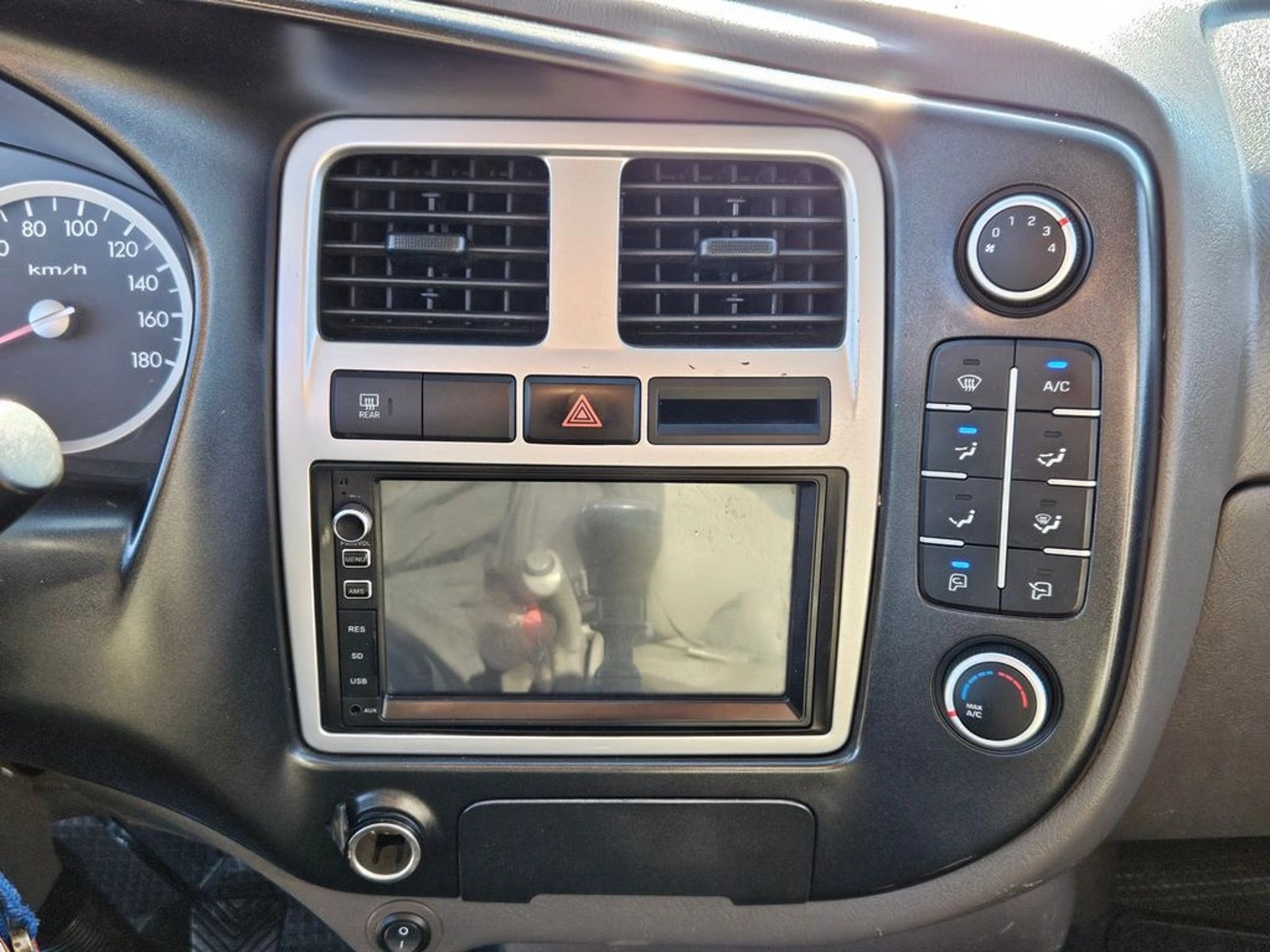 HYUNDAI PORTER 2022 - Imagen 18 de 20