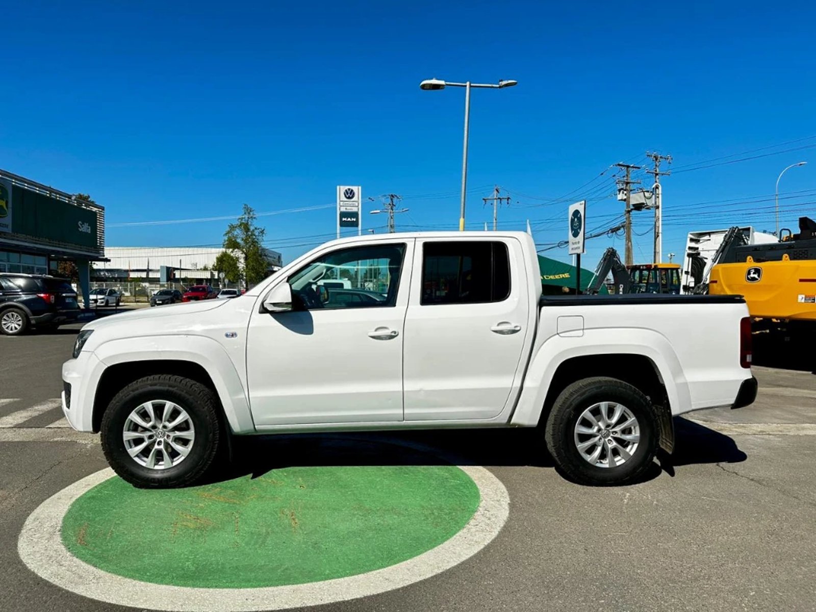 VOLKSWAGEN AMAROK 2023 - Imagen 9 de 20