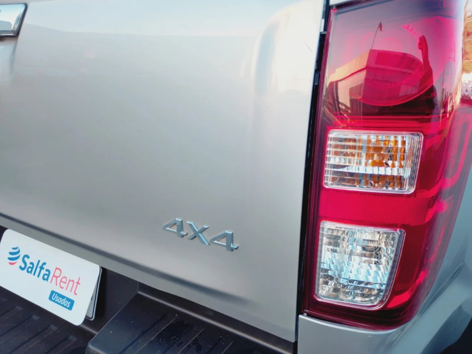 MAZDA BT-50 2023 - Imagen 12 de 20