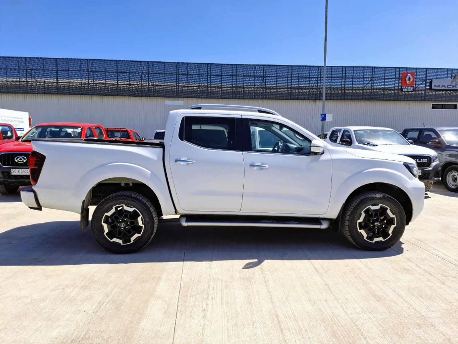 Nissan Navara 2023 - Foto 4 de 20
