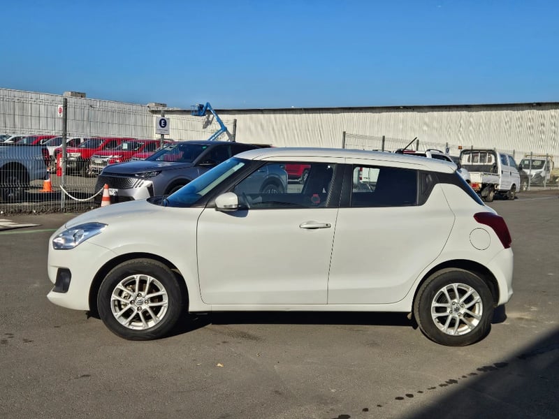 Suzuki Swift 2023 - Imagen 8 de 20
