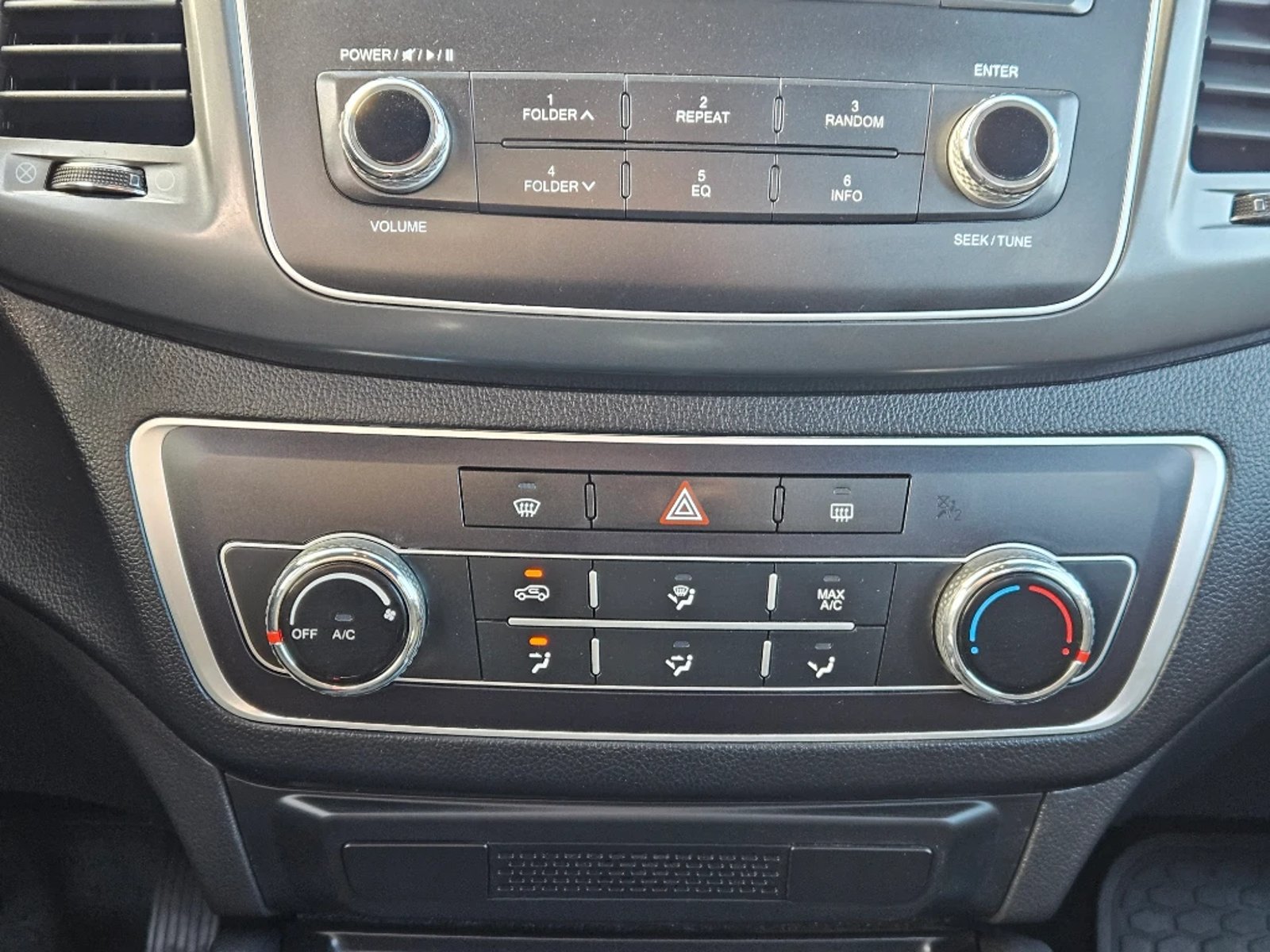 SsangYong Grand musso 2023 - Imagen 16 de 20