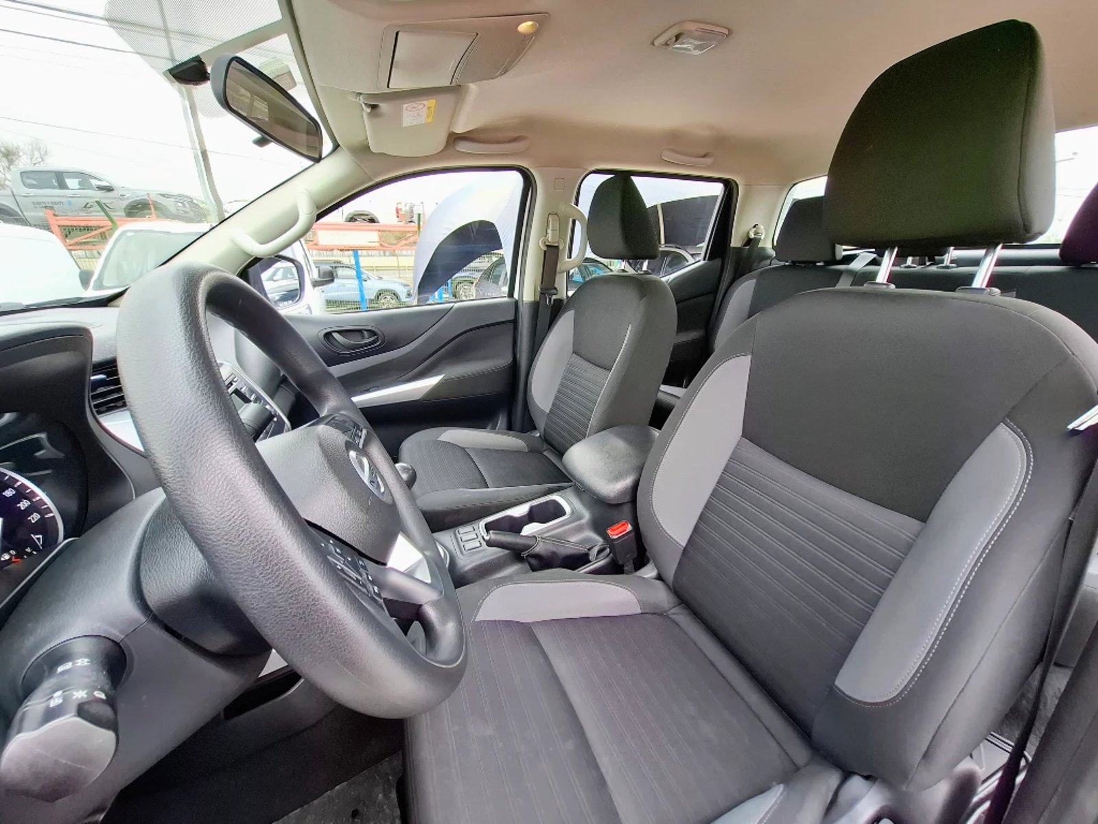 NISSAN NAVARA 2023 - Imagen 11 de 20