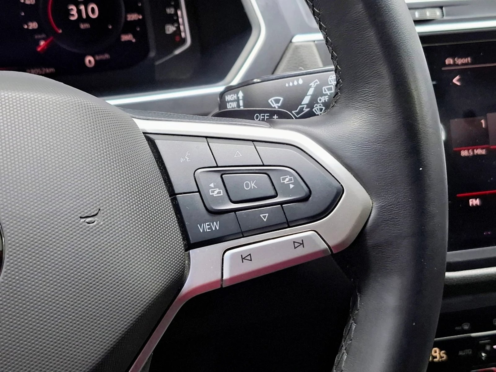 VOLKSWAGEN TIGUAN 2024 - Imagen 17 de 20