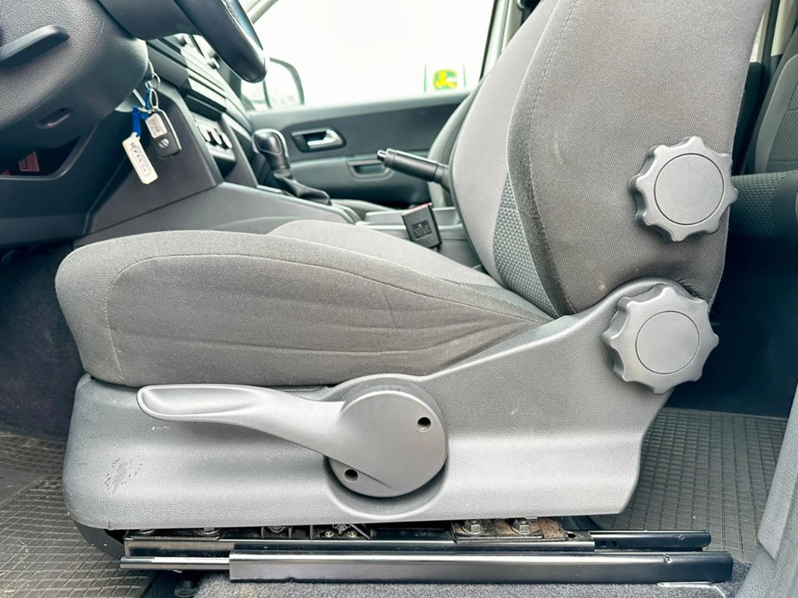 VOLKSWAGEN AMAROK 2022 - Imagen 14 de 20