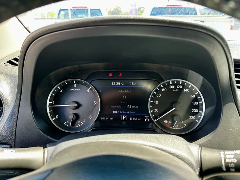 Nissan Navara 2023 - Imagen 19 de 20