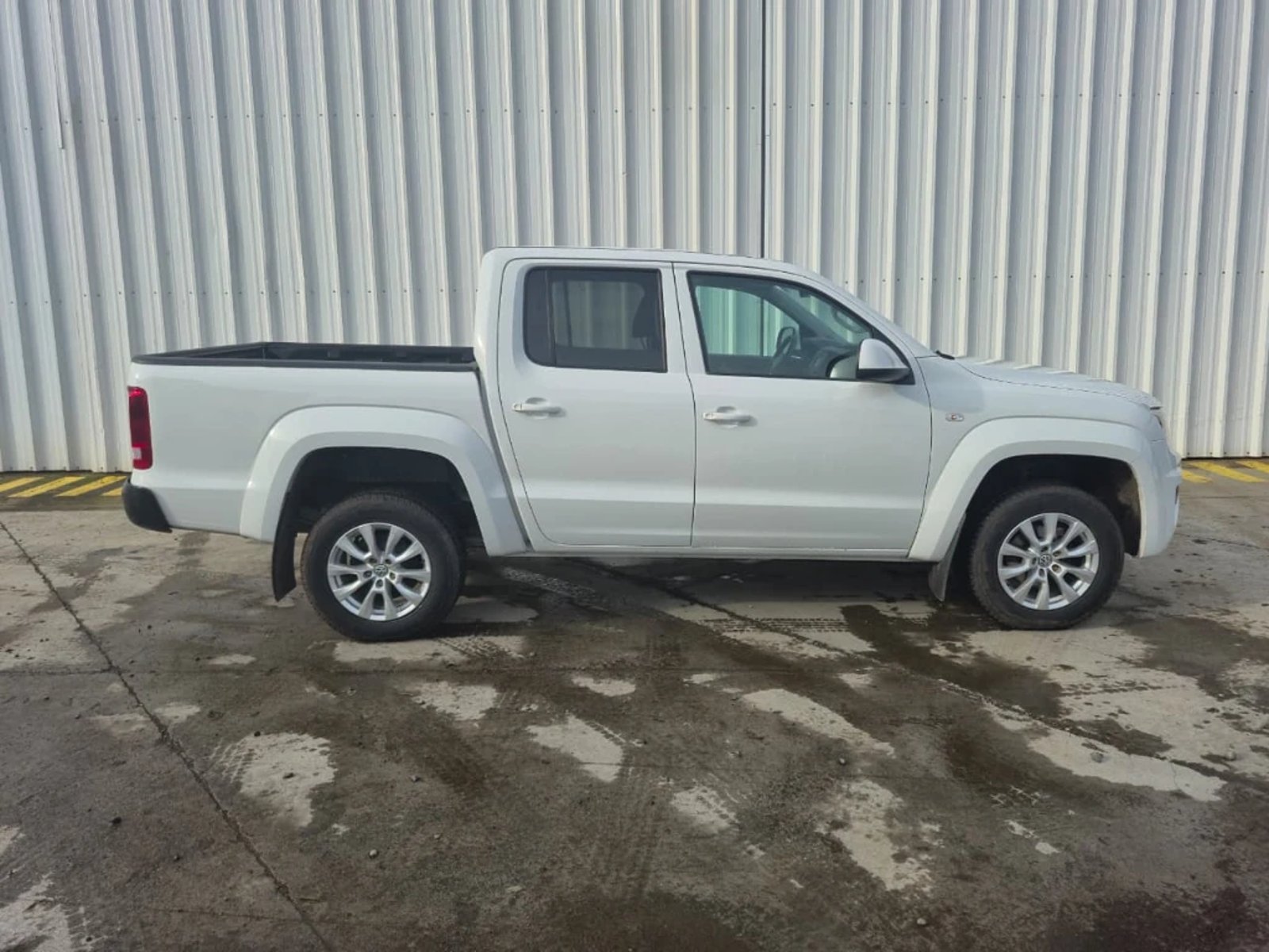 Volkswagen Amarok 2023 - Imagen 8 de 20