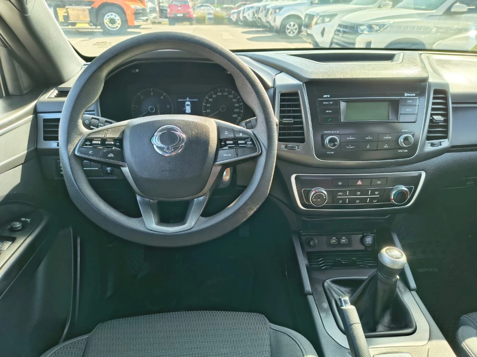 SsangYong Grand musso 2023 - Imagen 13 de 20