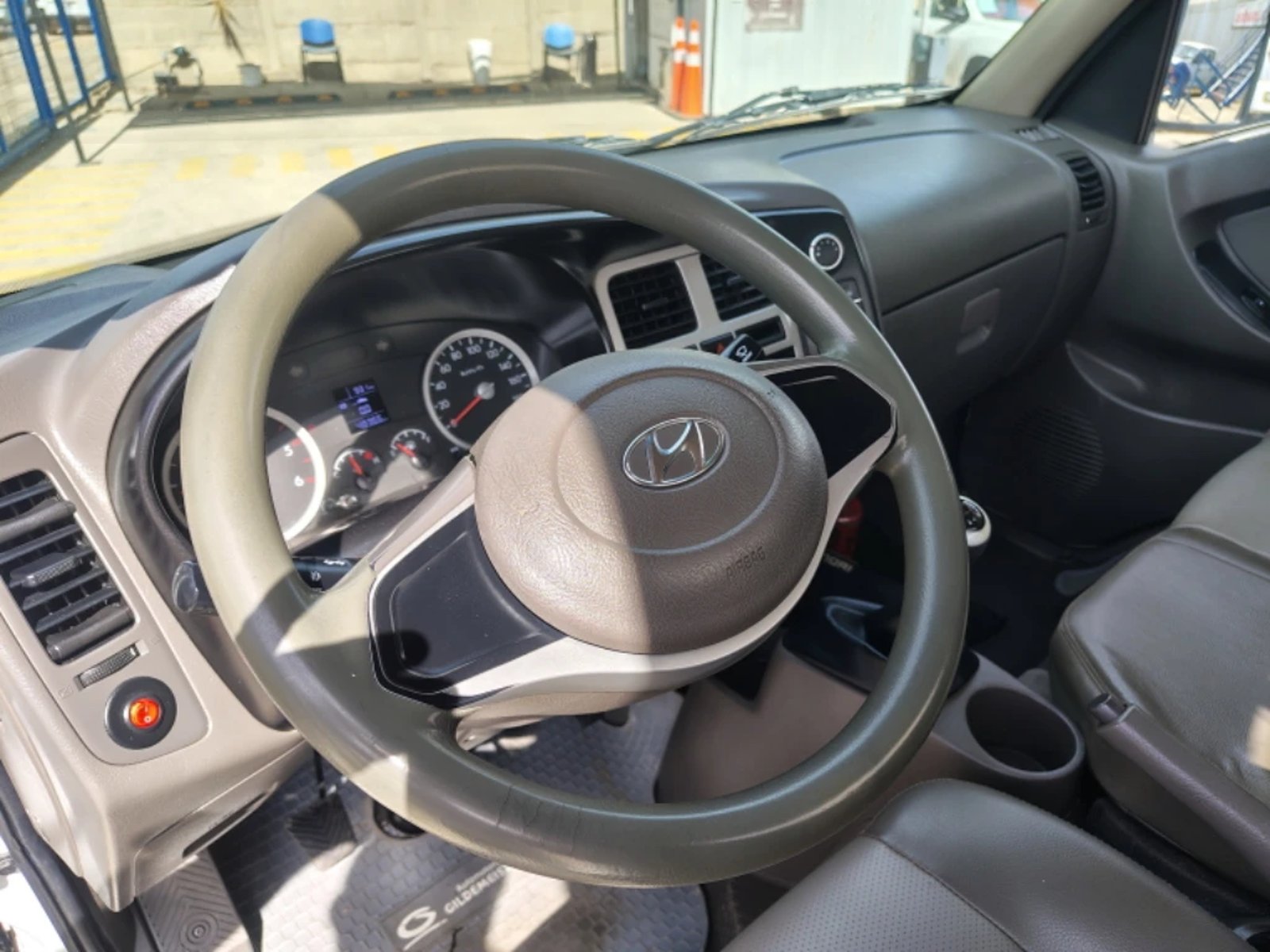 HYUNDAI PORTER 2023 - Imagen 9 de 20