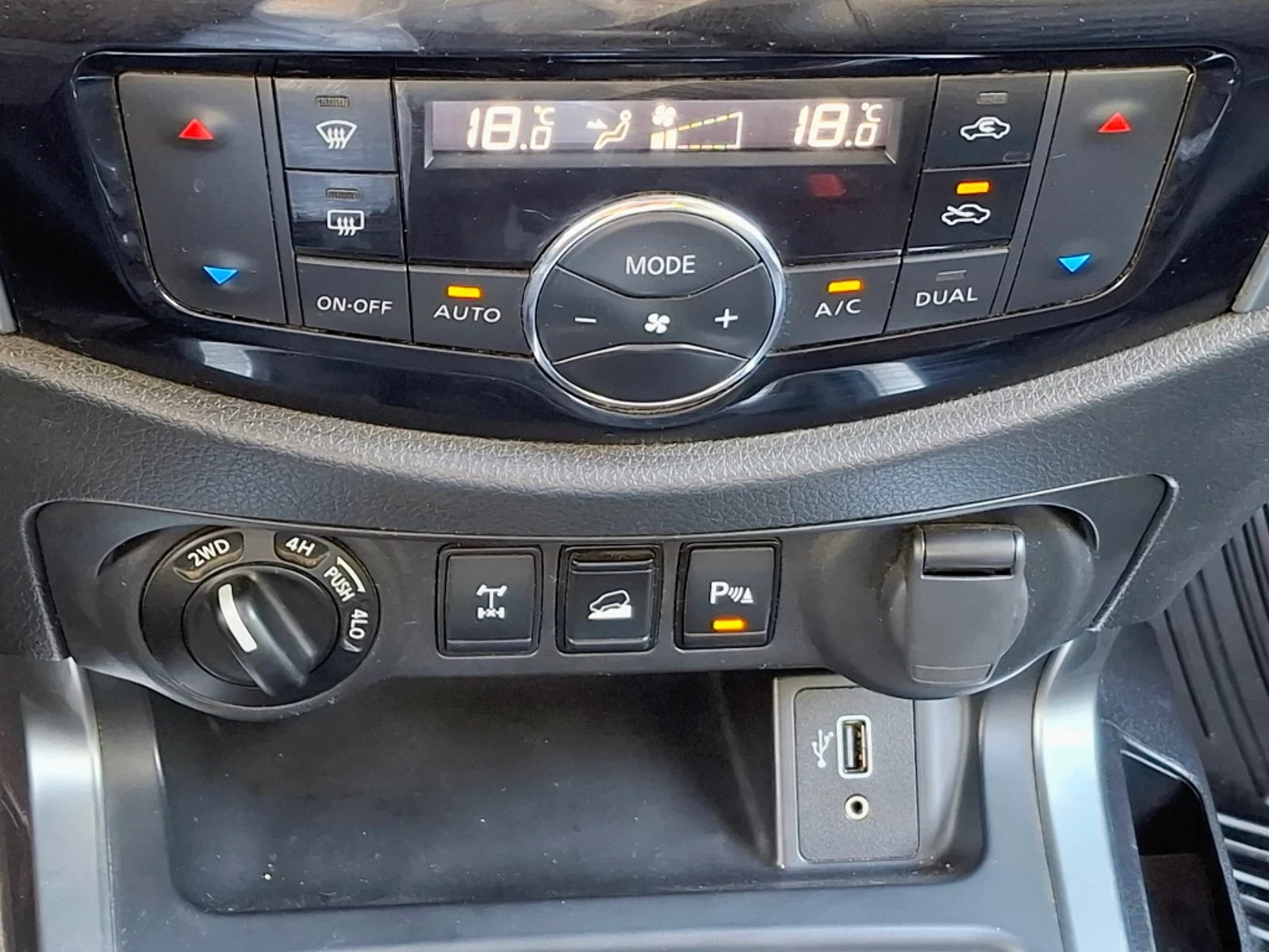 NISSAN NAVARA 2023 - Imagen 18 de 20