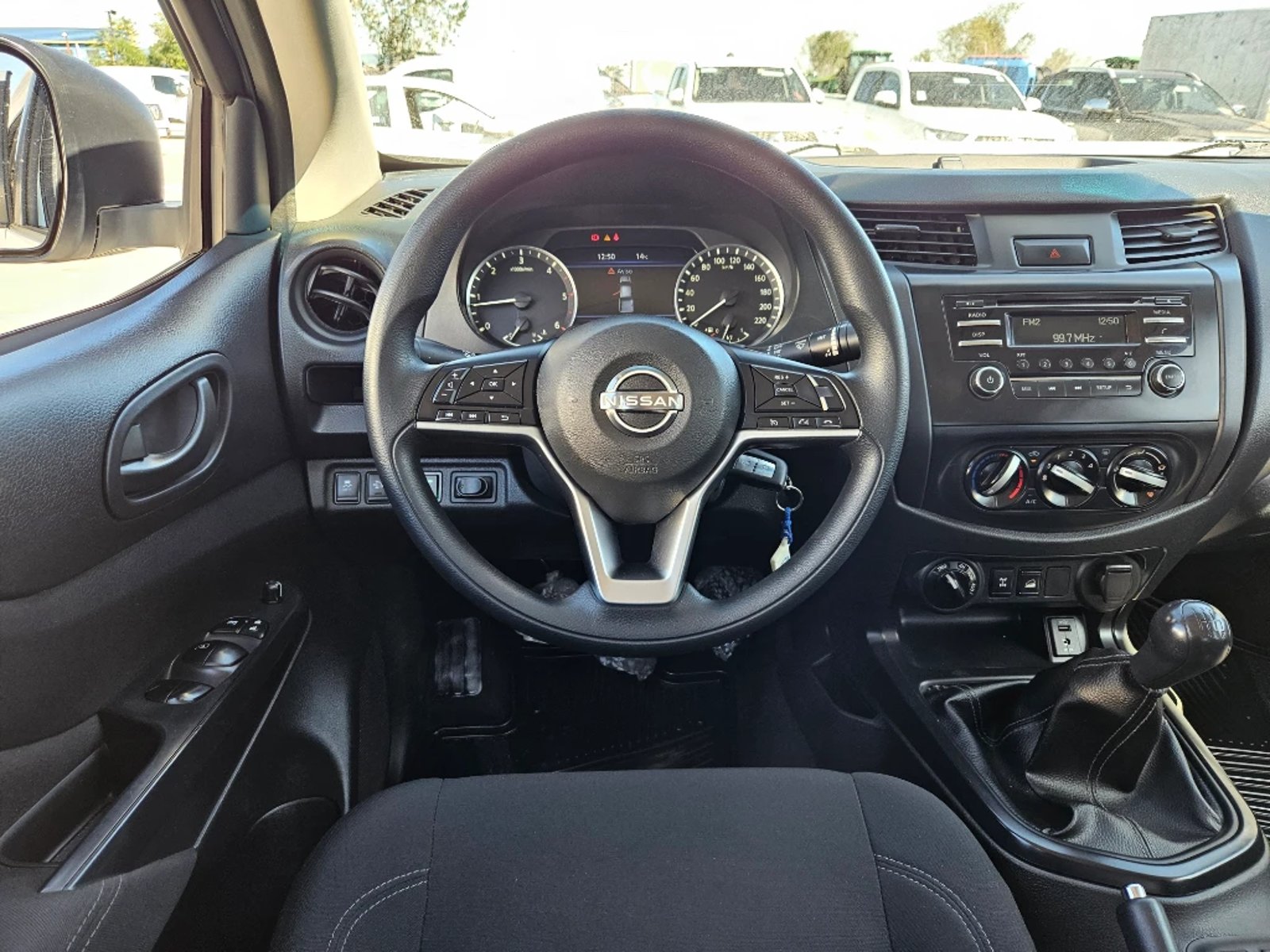 NISSAN NAVARA 2023 - Imagen 13 de 20