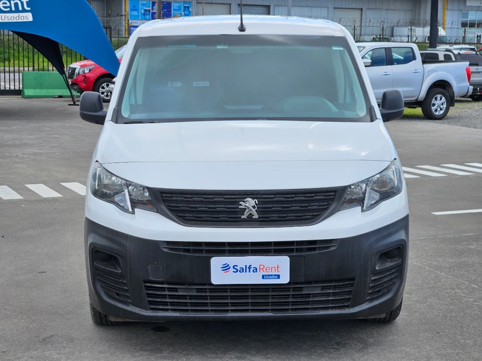 Peugeot Partner 2023 - Foto 2 de 20