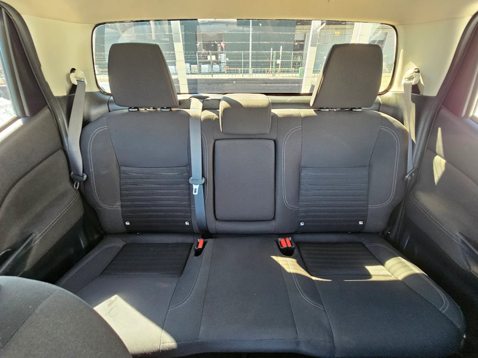 NISSAN NAVARA 2023 - Imagen 18 de 20