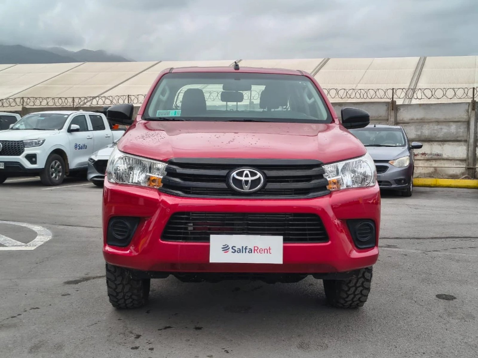 Toyota Hilux 2024 - Foto 2 de 20