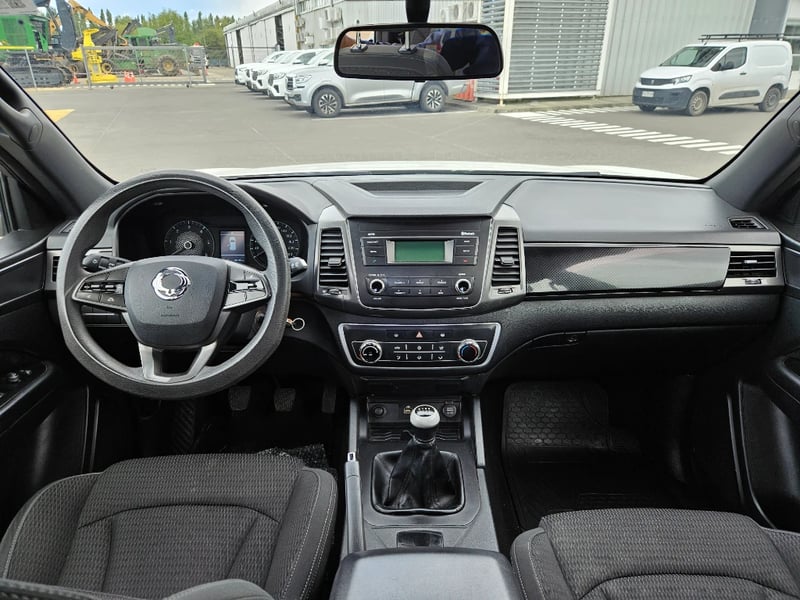SsangYong Grand musso 2023 - Imagen 12 de 20