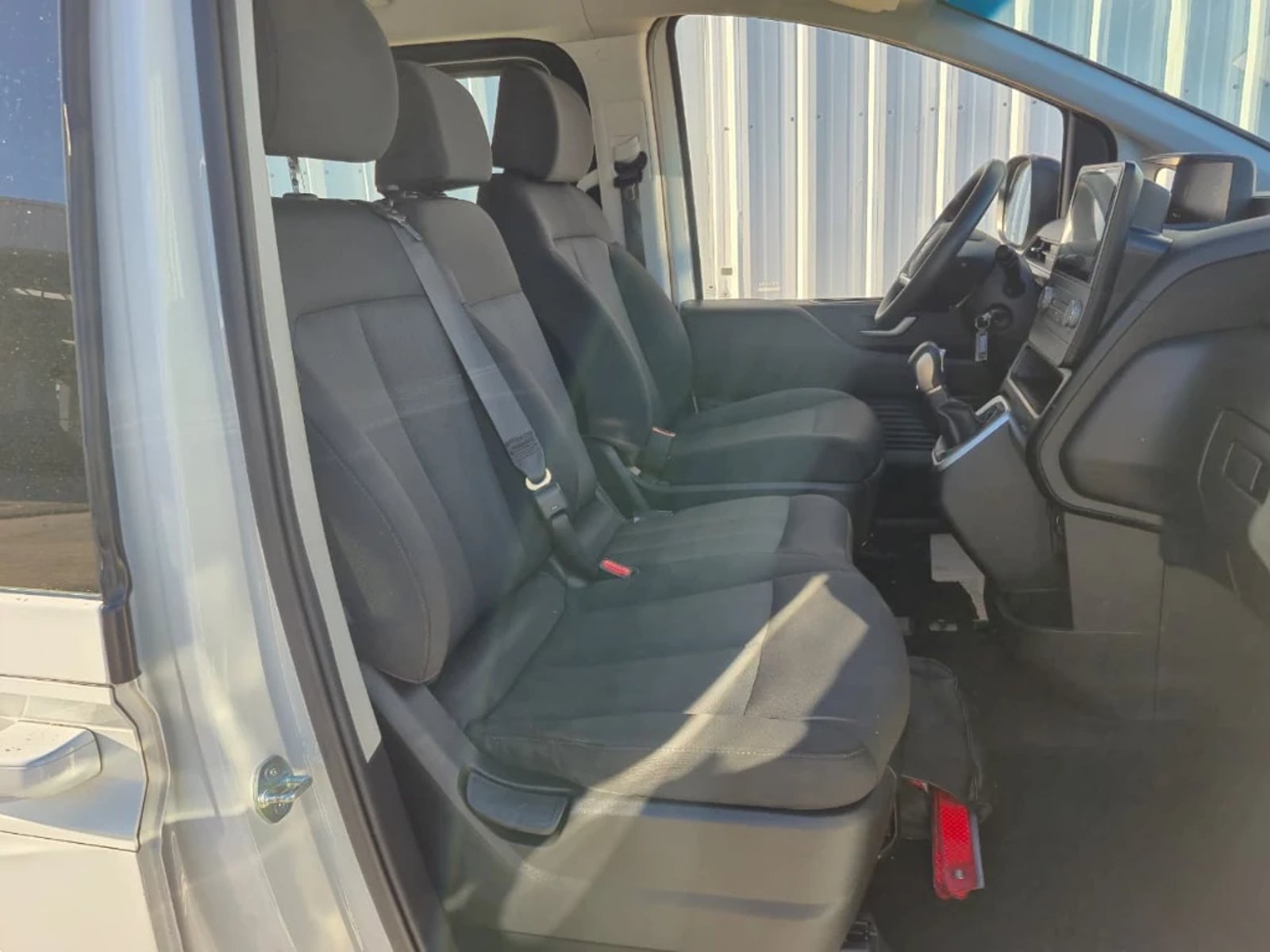 Hyundai Staria furgón 2024 - Imagen 17 de 20