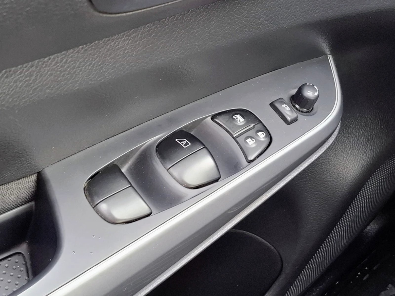 NISSAN NAVARA 2023 - Imagen 13 de 20