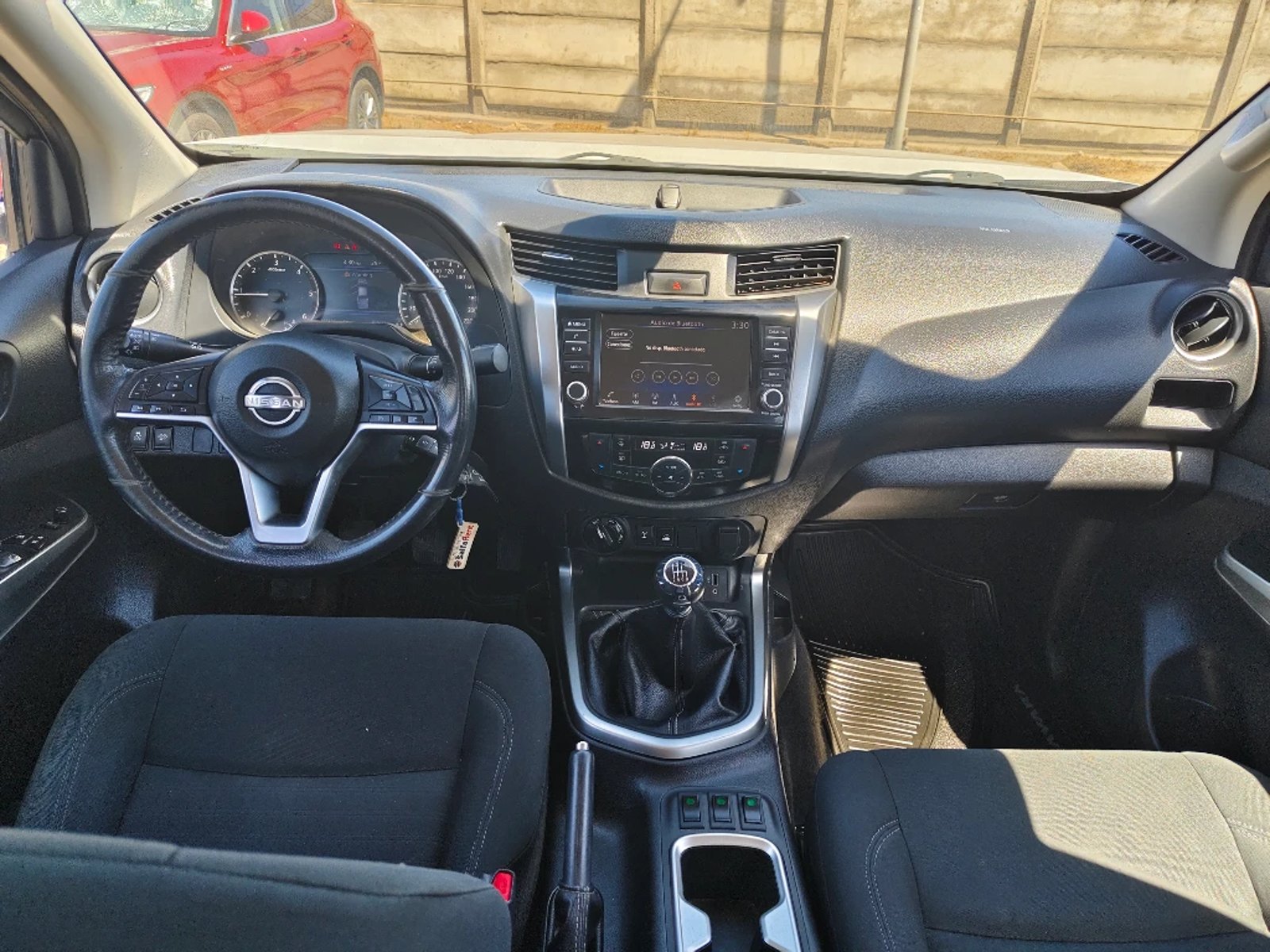 NISSAN NAVARA 2023 - Imagen 15 de 20