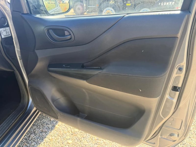 Nissan Navara 2023 - Imagen 10 de 16