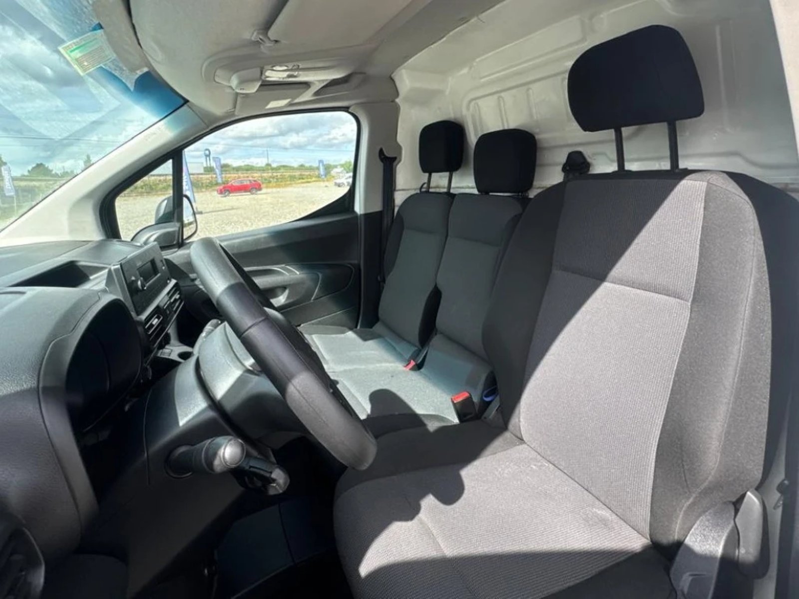 CITROEN BERLINGO 2022 - Imagen 13 de 20