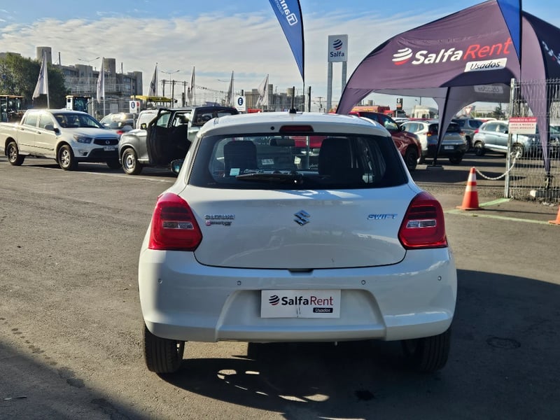 Suzuki Swift 2023 - Imagen 6 de 20