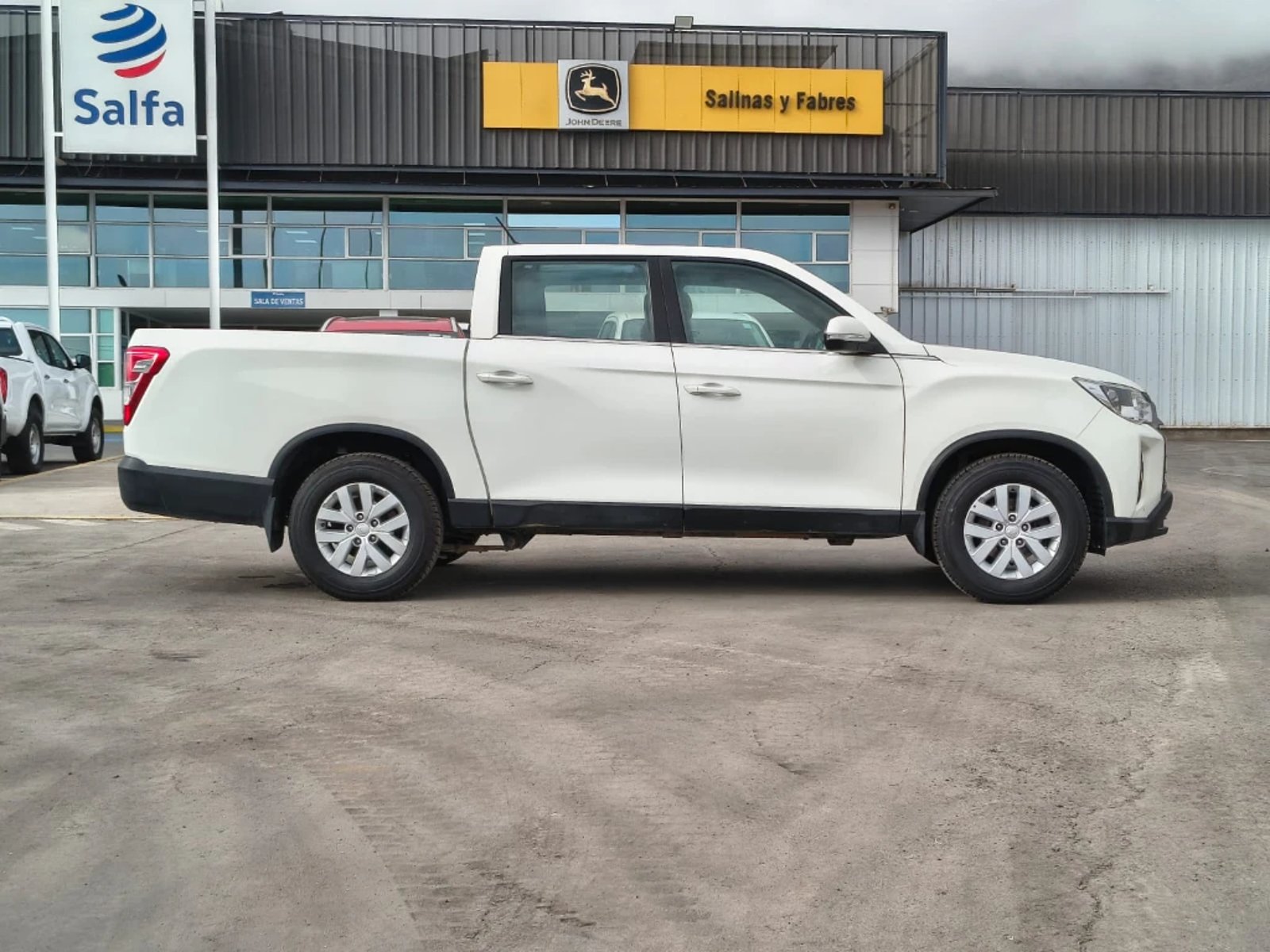 SsangYong Grand musso 2023 - Foto 4 de 20