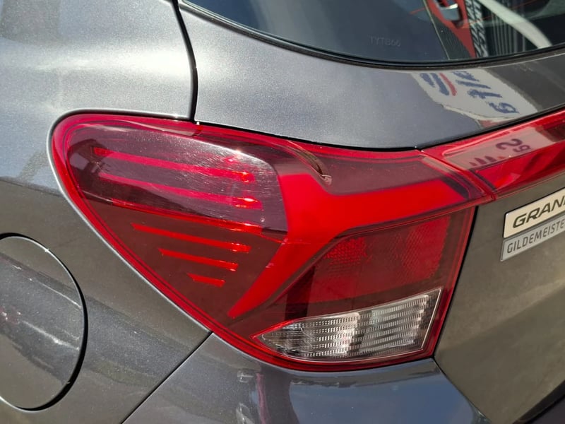 Hyundai Grand i10 2025 - Imagen 12 de 20