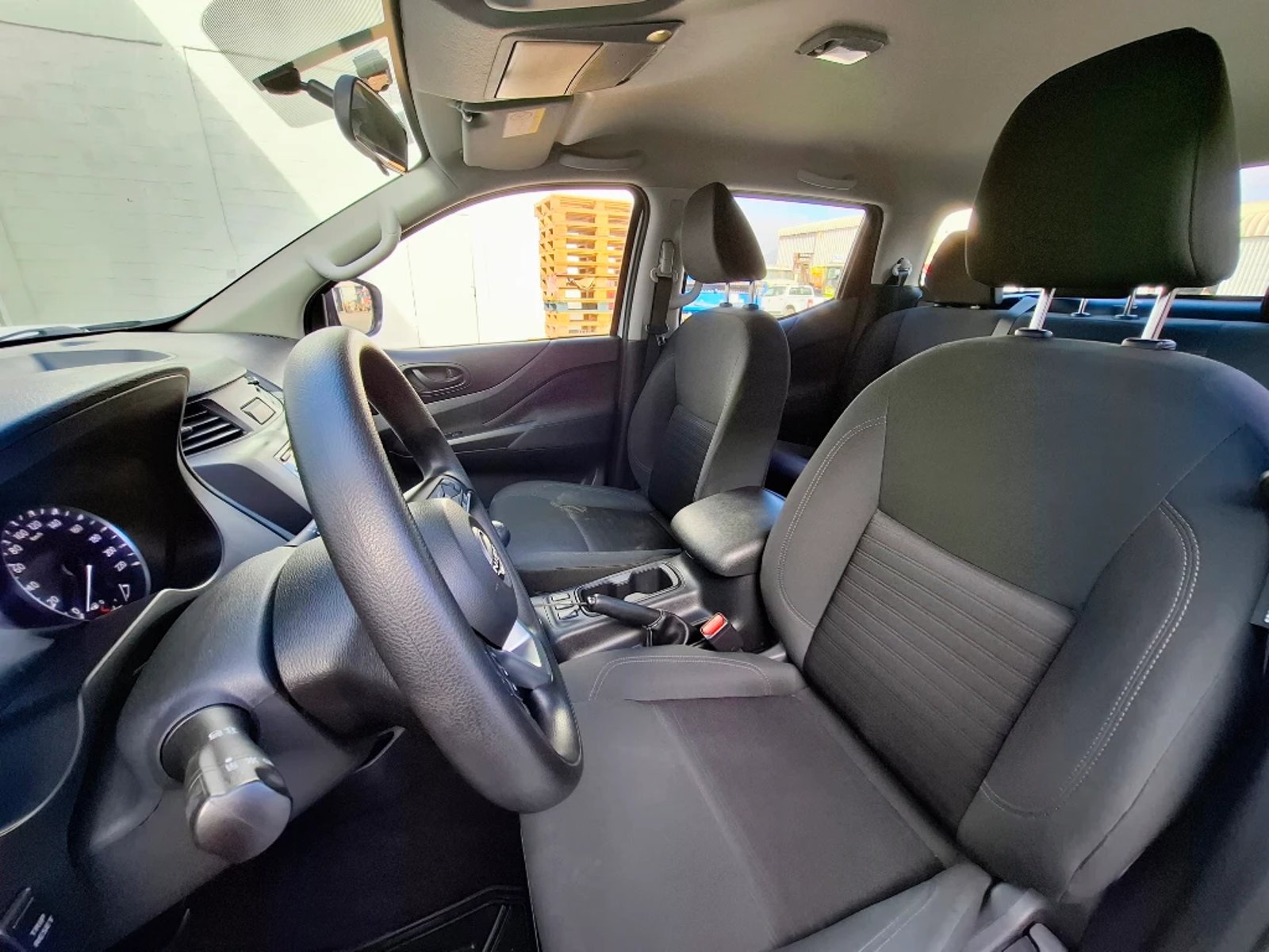NISSAN NAVARA 2023 - Imagen 10 de 20