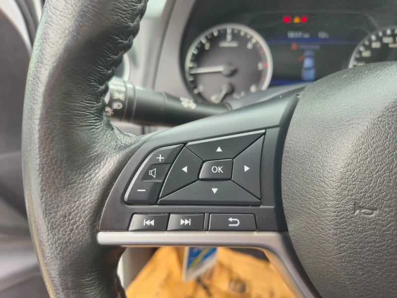 Nissan Navara 2023 - Imagen 18 de 20