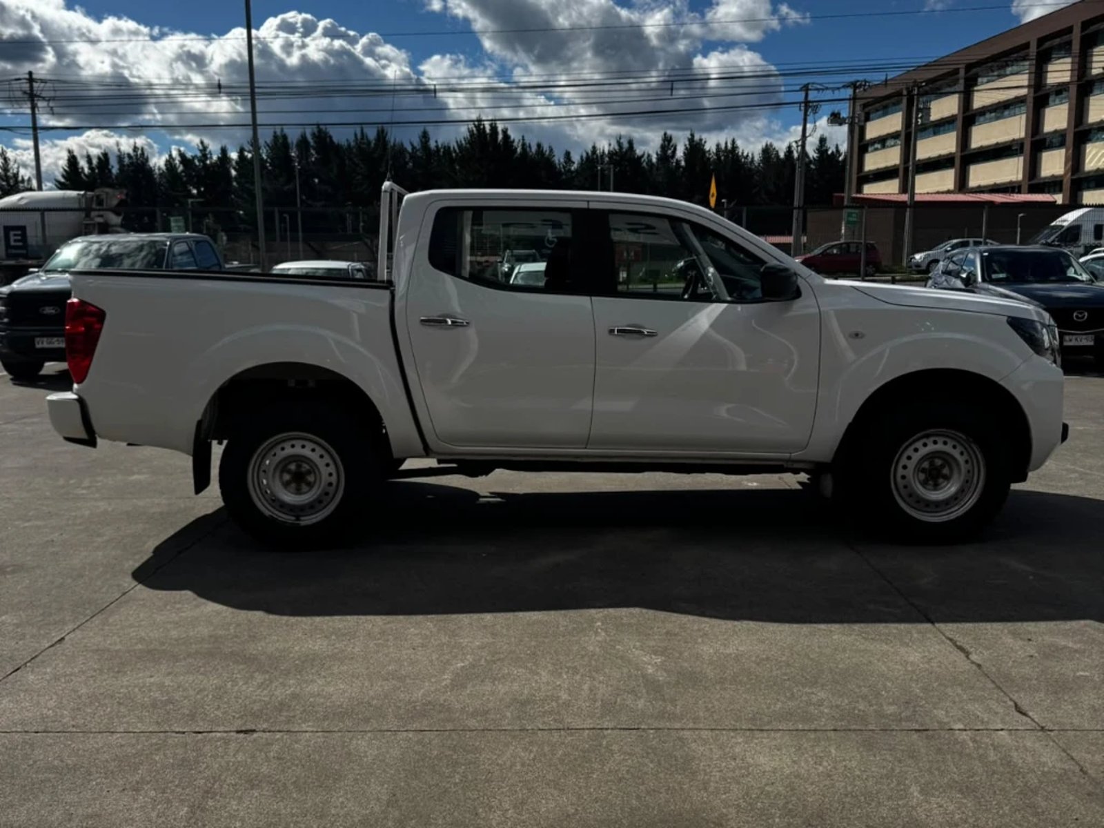 Nissan Navara 2023 - Foto 2 de 20